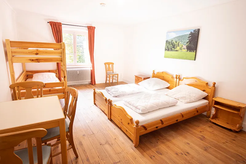 B&C Bett im Mehrbettzimmer (D/H) mit Etagenbad