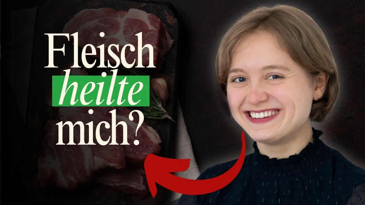Karin lächelt, Fleisch im Hintergrund zu sehen