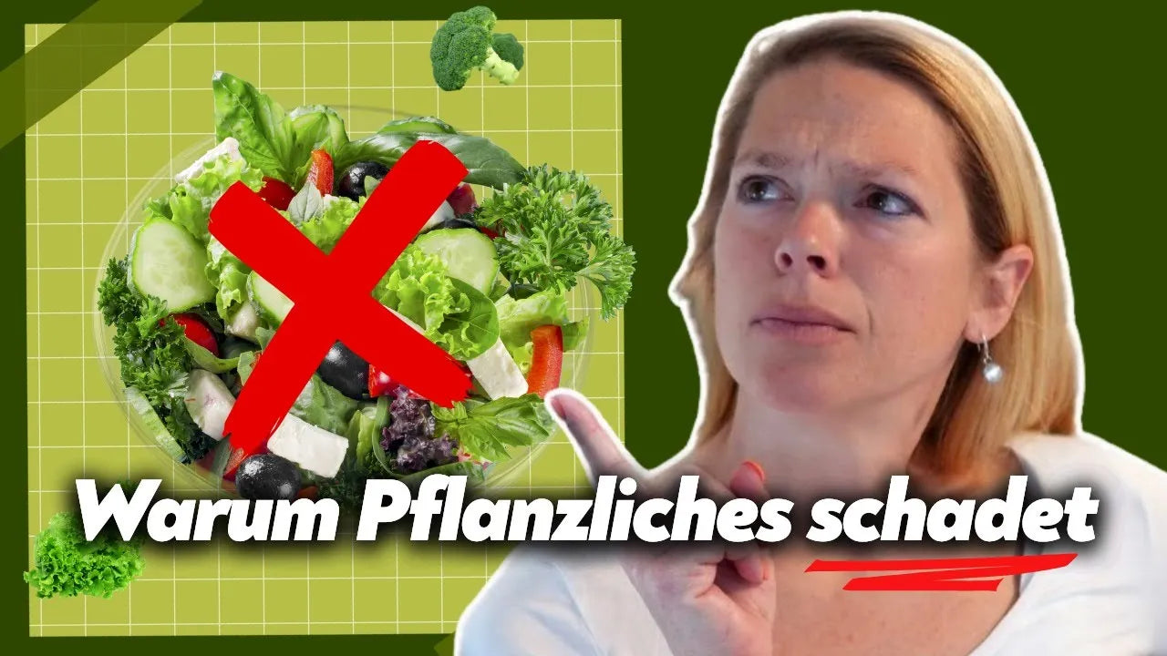 Andrea schaut skeptisch beim Blick auf einen Salat